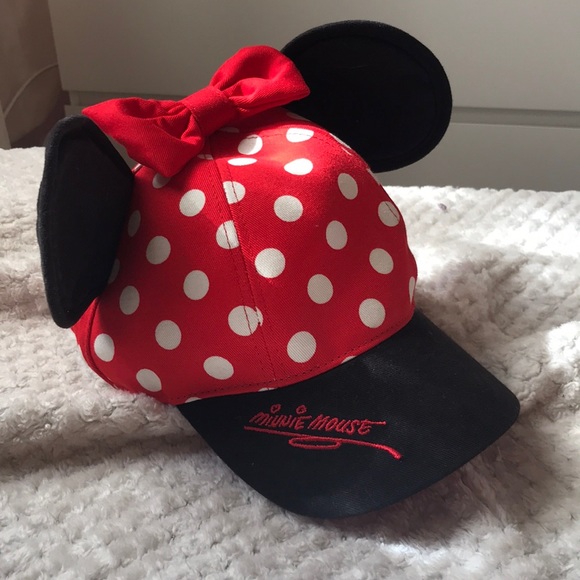minnie mouse hat disneyland